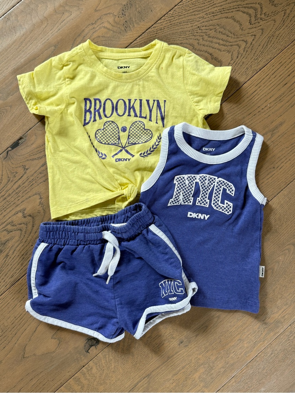 DKNY Girls 3-Piece NYC Brooklyn Tennis Outfit Set 4T